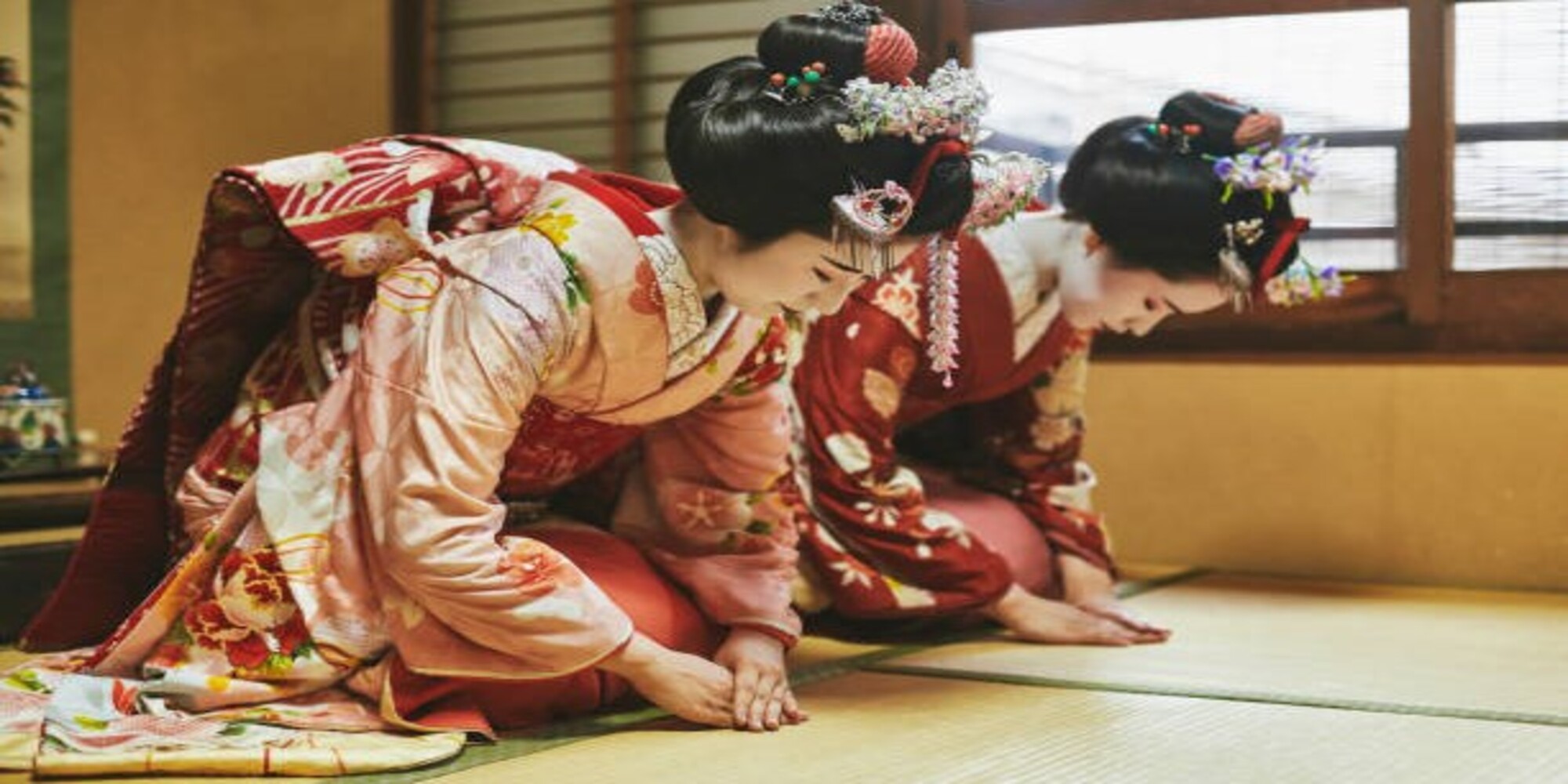 Mind Your Manners: Japanese Daily Life Etiquette Do’s and Don’ts